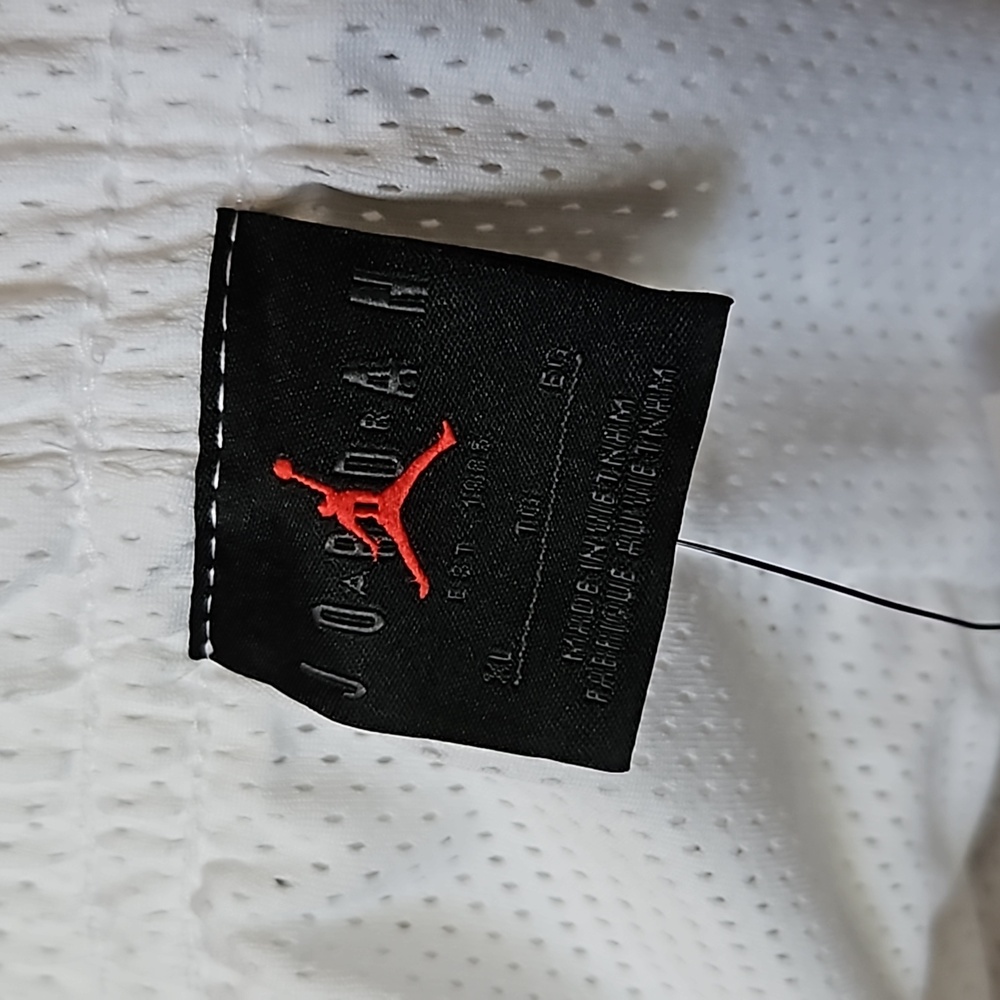 Nike Jordan Mesh GFX Short - XL - Picture 6 of 13